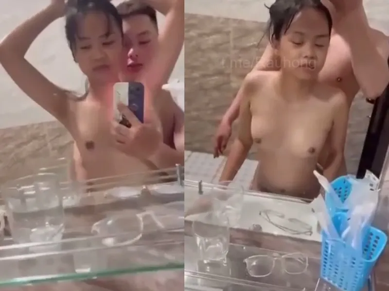 Mảnh khảnh em cùng anh bồ làm tình trước gương quay kỉ niệm